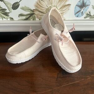 Hey Dude Women's Flats in Light Pink